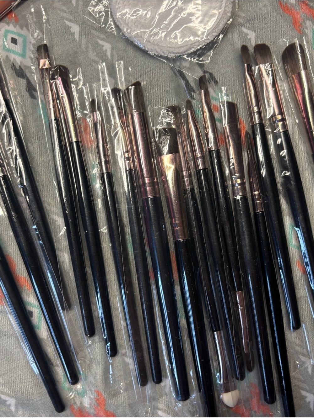 💁‍♀️💥💥Assorted Makeup Bundle - Picture 11 of 13